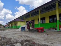 Tiga Gedung