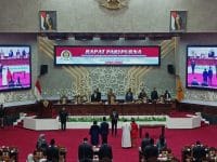 Pelantikan Pengganti Antarwaktu (PAW) di DPRD Kalimantan Tengah untuk periode 2024-2029, Senin (20/1/2025).