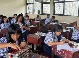 Program Makan Bergizi Gratis di SMPN 8 Palangka Raya