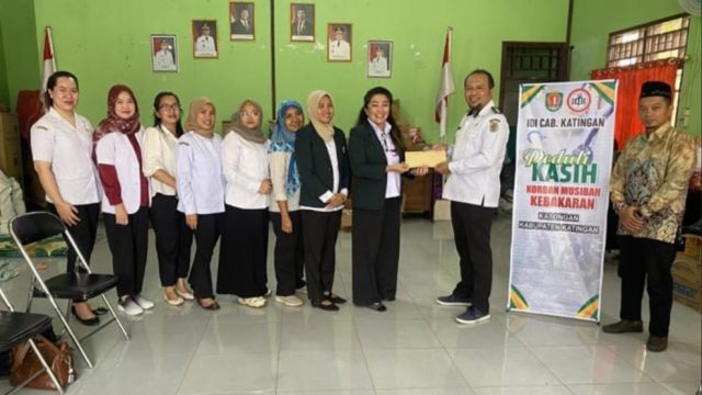 Peduli Sesama, IDI Katingan Ulurkan Tangan bagi Warga Terdampak Kebakaran