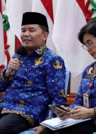 Foto Gubernur Kalimantan Tengah Agustiar Sabran berdialog dengan insan pers di Istana Isen Mulang Palangka Raya.