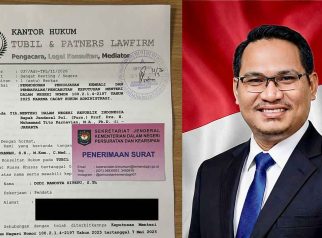 Foto Ari Yunus Hendrawan dan dokumen surat permohonan peninjauan PAW DPRD Kalimantan Tengah di Jakarta.