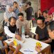 Foto peserta sedang mengikuti lomba domino di Café Along Space Palangka Raya.