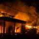 Foto mess karyawan PT Agrinas Palma Nusantara yang terbakar di Kecamatan Kualuh Hulu.