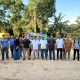 Foto petugas BNNK Kotawaringin Barat melakukan pemeriksaan sampel urine karyawan perkebunan di lokasi APN, Kotawaringin Barat.