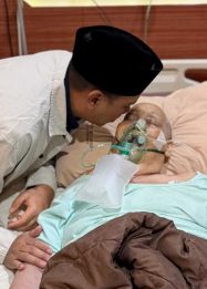 Foto ucapan belasungkawa atas wafatnya Hj. Masniah Badjuri di Wonosobo.
