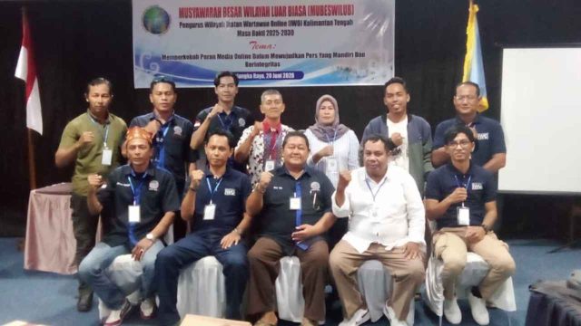 Foto pengurus IWO Kalimantan Tengah sedang mengikuti Mubeswilub di Palangka Raya.