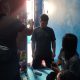Foto petugas kepolisian melakukan pemeriksaan di lokasi kamar kos di Palangka Raya