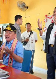 Foto Gubernur Kalimantan Tengah meninjau pelaksanaan MBG di sekolah.