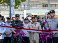 Suasana peluncuran pembangunan Dermaga Waterfront City di tepian Sungai Kapuas