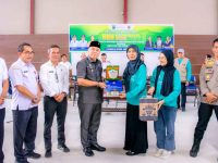 Wakil Bupati Kapuas Dodo saat menghadiri acara penyambutan dan pelepasan mahasiswa KKN UNISKA di GOR Panunjung Tarung.