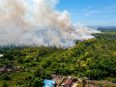 Sebaran titik panas dan dampak karhutla terhadap wilayah gambut di Indonesia.