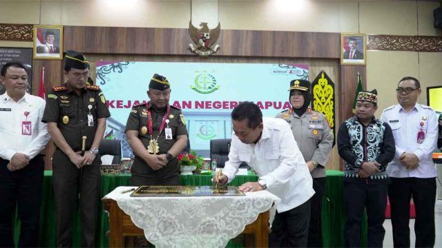 Bupati Kapuas H.M. Wiyatno menghadiri kunjungan kerja Kajati Kalteng di Kejari Kapuas