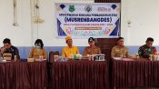 Sejumlah pejabat desa, perwakilan Kecamatan Kapuas Murung, BPD, pendamping desa, dan tokoh masyarakat mengikuti Musrenbangdes Palingkau Asri untuk membahas usulan prioritas pembangunan 2027–2028.