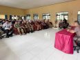 Wakil Bupati Seruyan Supian memberikan edukasi tentang pencegahan karhutla kepada siswa SMKN 1 Kuala Pembuang.
